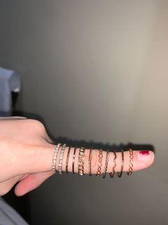 H&M rings take all with container