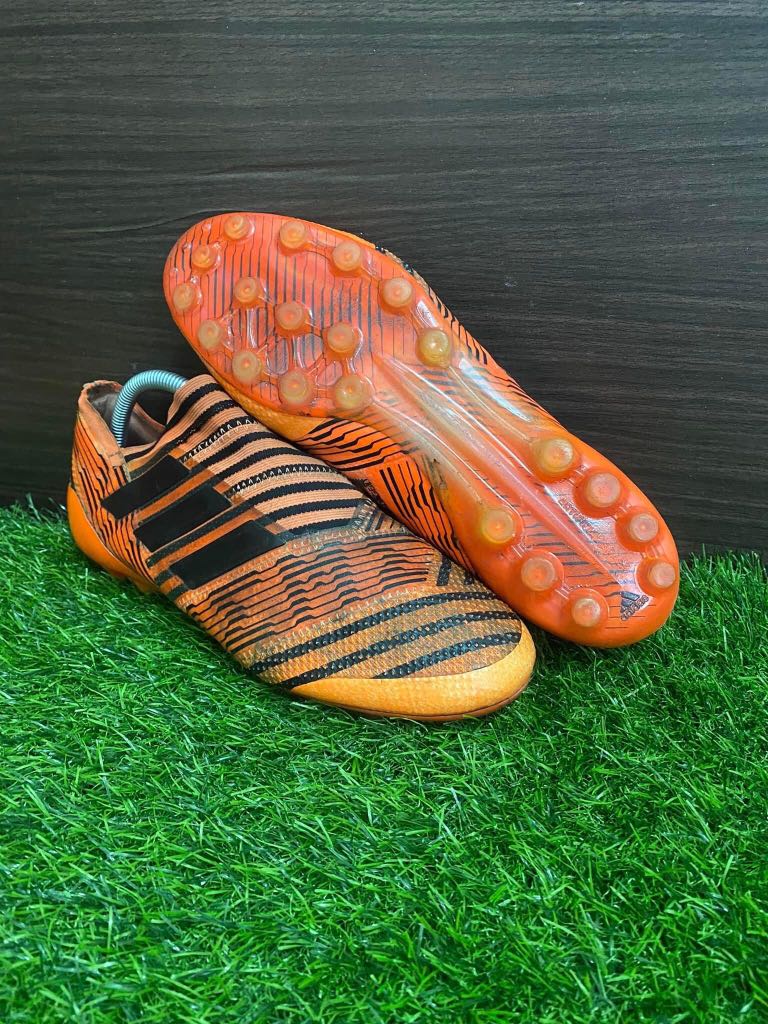 Kasut bola new arrivals messi