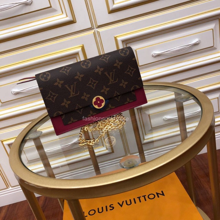 LV bag Louis Vuitton Flore Chain Wallet Monogram M69579, Women's Fashion,  Bags & Wallets, Cross-body Bags on Carousell