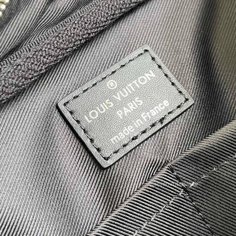 Túi đeo chéo nam LV Louis Vuitton Sirius messenger
