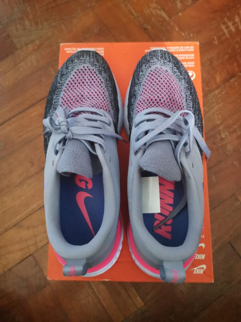 Nike react (Category: Sneakers) located in Singapore. Submitted by qx2468 (Listing ID 1164494732, Image 2). Description: Wore once but was too big hence letting it go.