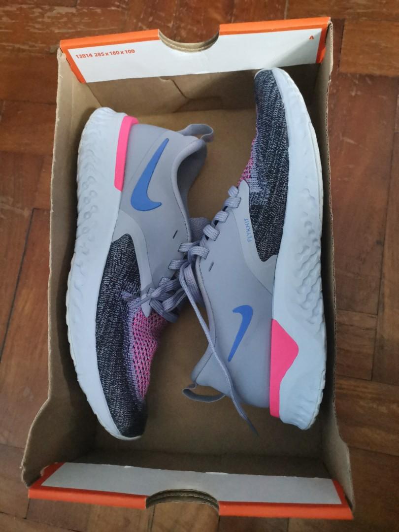 Nike react (Category: Sneakers) located in Singapore. Submitted by qx2468 (Listing ID 1164494732, Image 1). Description: Wore once but was too big hence letting it go.