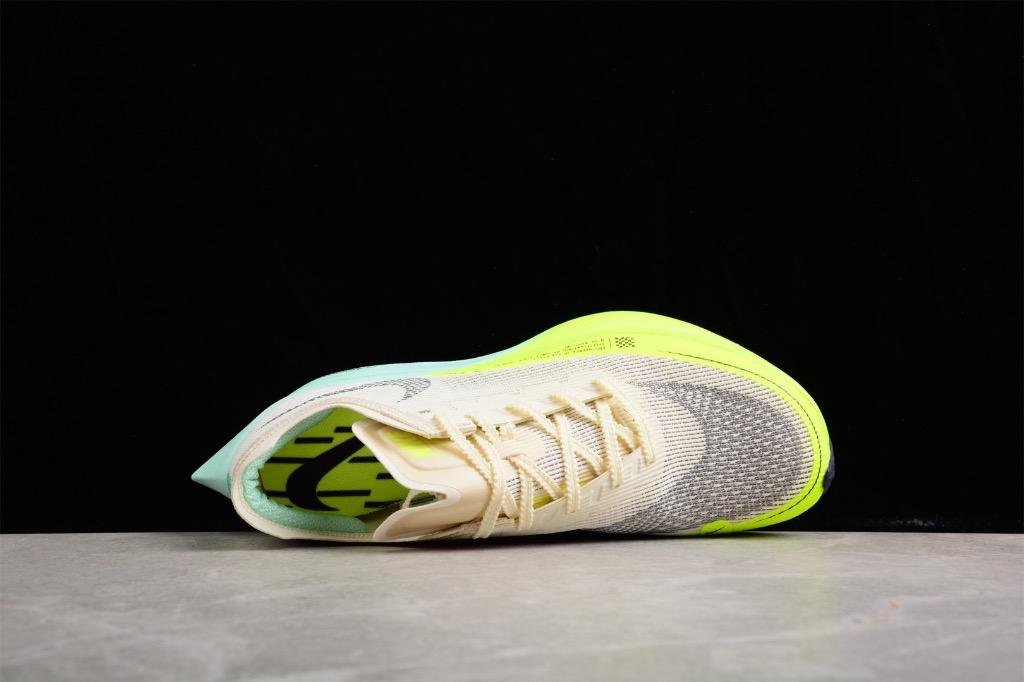 Peso on sale vaporfly next