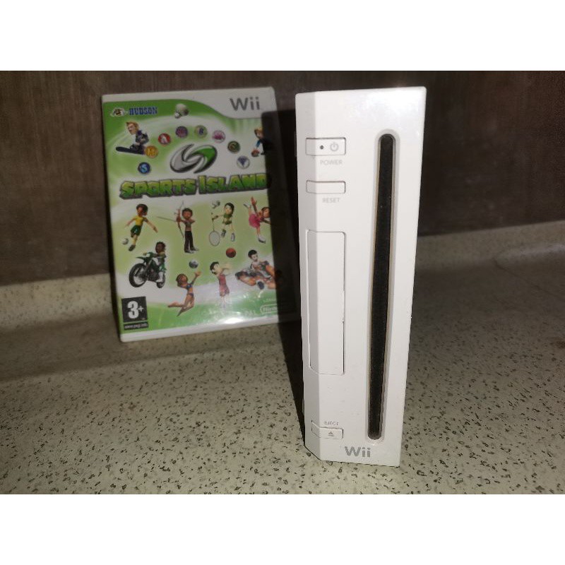  Nintendo Wii Console USA UNIT w 2 FREE Gaming CDs Video Gaming 