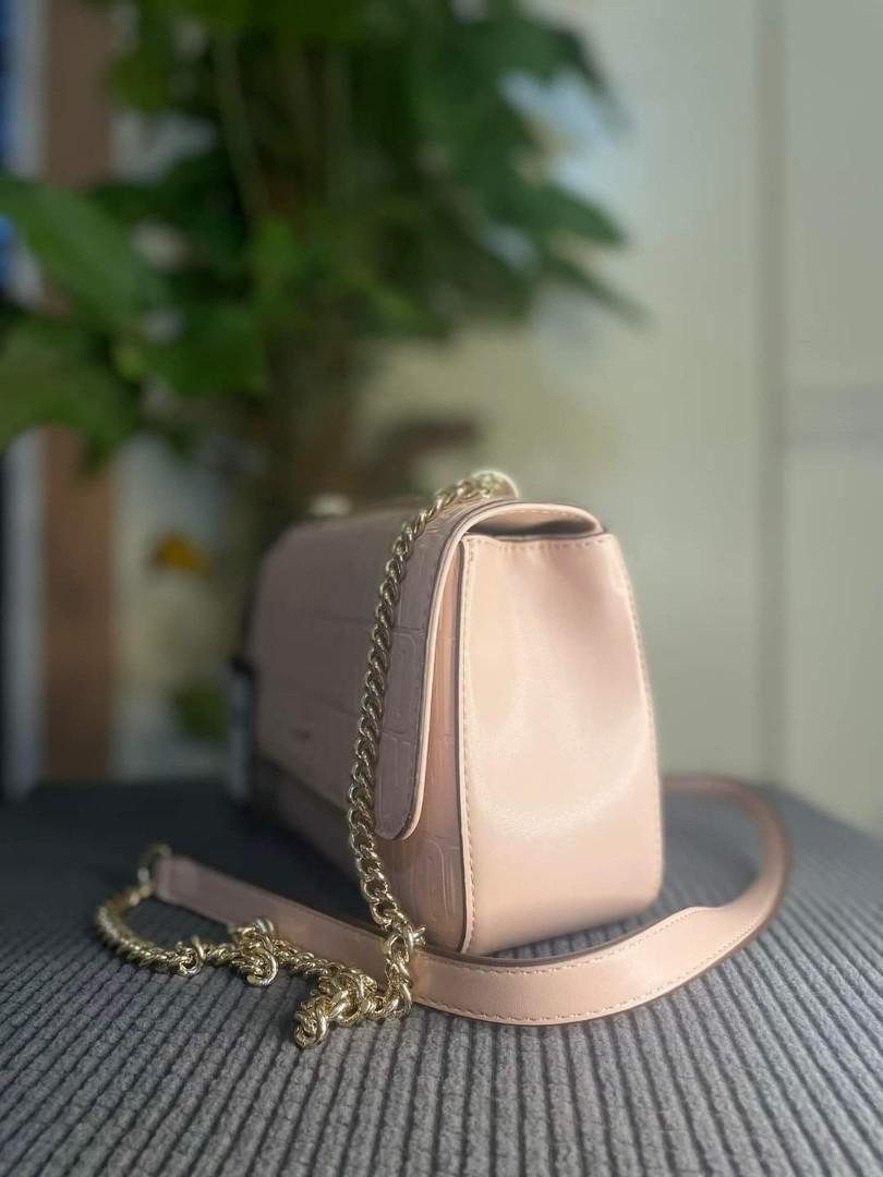 Been dreaming of this bag since it released 🥺 : r/handbags