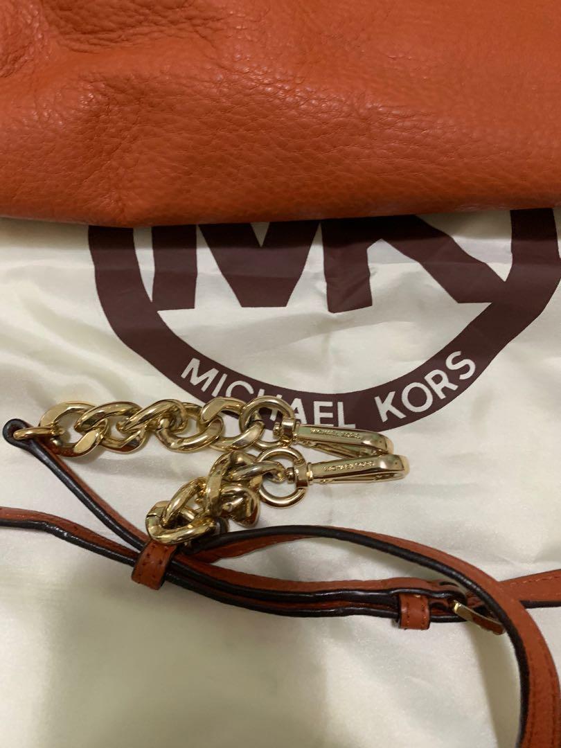 SALE-ORIGINAL MICHAEL KORS (Category: Luxury Bags & Wallets) located in Cavite. Submitted by nicestop (Listing ID 1164496941, Image 2). Description: Original Michael Kors Medium Size With Dust Bag.