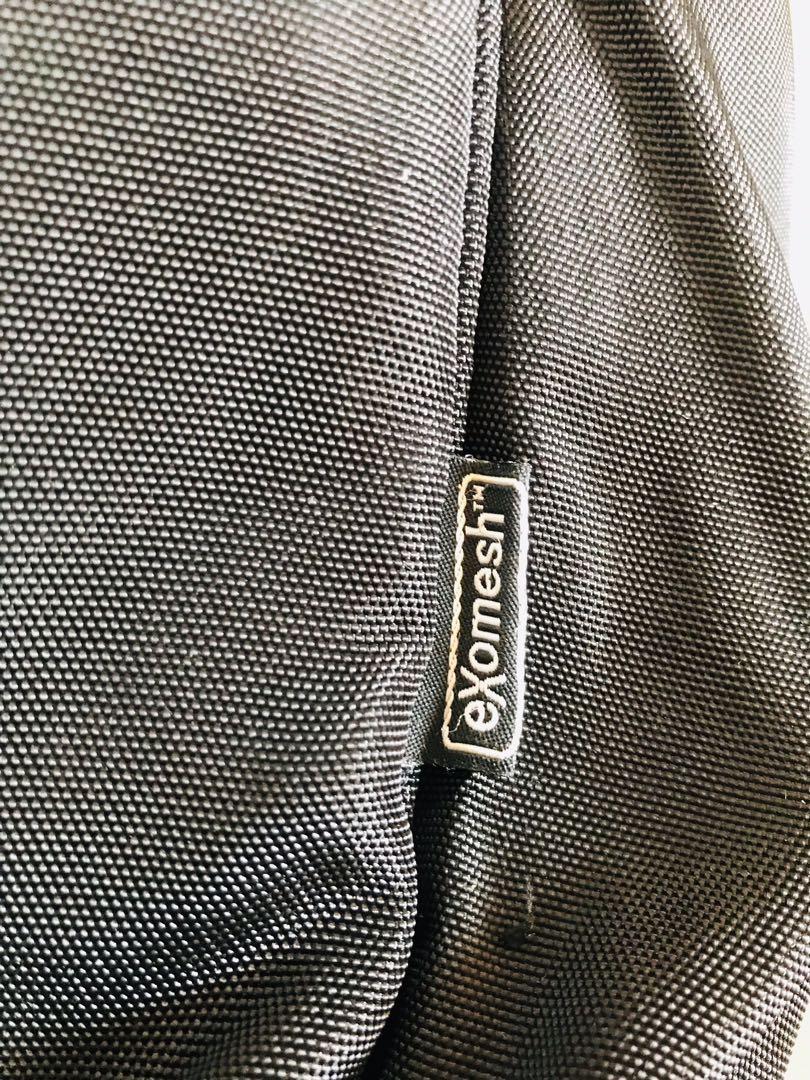 Pacsafe laptop bag (Category: Laptop Bags & Sleeves) located in Bulacan. Submitted by mermaidswimwear (Listing ID 1164507241, Image 2). Description: Plus sf.