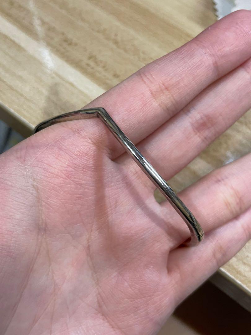 Polished wishbone shop bangle