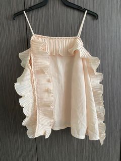 (Category: ) located in . Submitted by clearclearcloset (Listing ID 1164455070, Image 1). Description: .