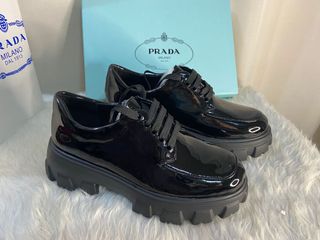 (Category: ) located in . Submitted by japanandsingaporeluxepreloved (Listing ID 1164494144, Image 1). Description: .