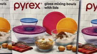 Pyrex Prepware 4-Quart Rimmed Glass Mixing Bowl, Clear