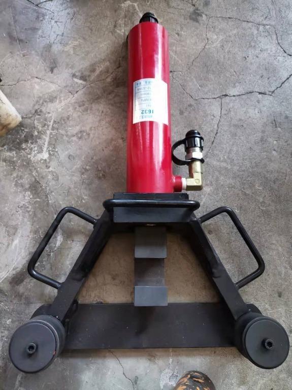 RB-32 Rebar Bender (Category: Construction Tools & Equipment) located in Manila. Submitted by 09150361920ronvillaflor (Listing ID 1164461207, Image 1). Description: RB-32 Rebar Bender E-8-013B ₱ 38,000 Welcome to "Takezo Industrial Supply" (BIR ACCREDITED) For inquiries GLOBE:📞 ☎ 0915-036-1920 VIBER:📞 ☎ 0915-036-1920 Email me@ 📫 📑 r-o-n-.-t-a-k-e-z-o-i-n-d-u-s-t-r-i-a-l-@-g-m-a-i-l-.-c-o-m Check my Carousell: https://www.carousell.ph/u/ronvil