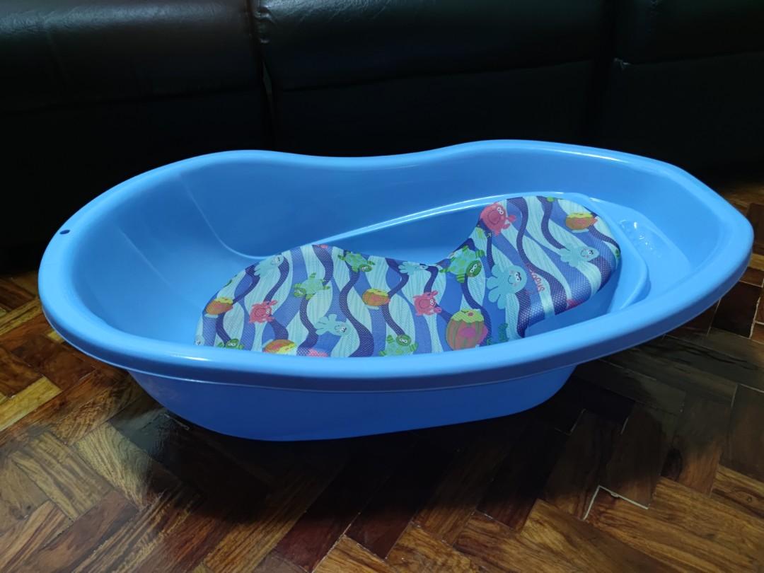 Safety 1st Infant bath cradle + bath tub (preloved), Babies & Kids