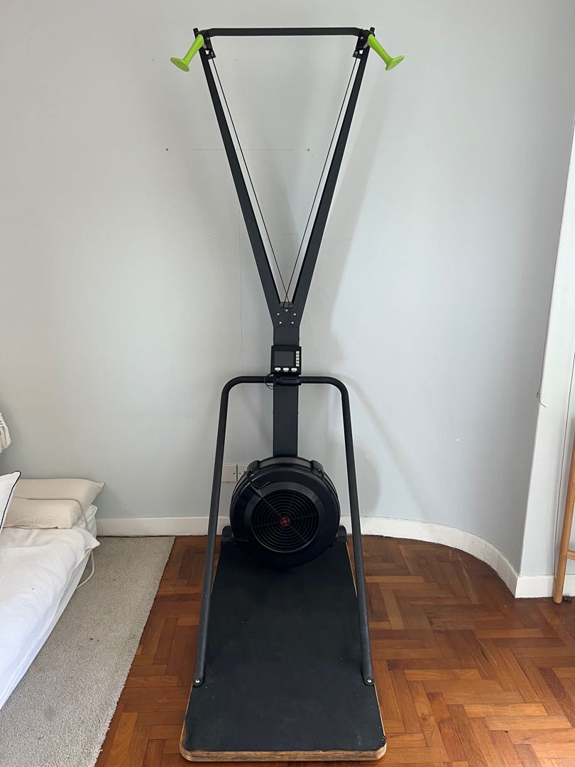 Erg ski machine