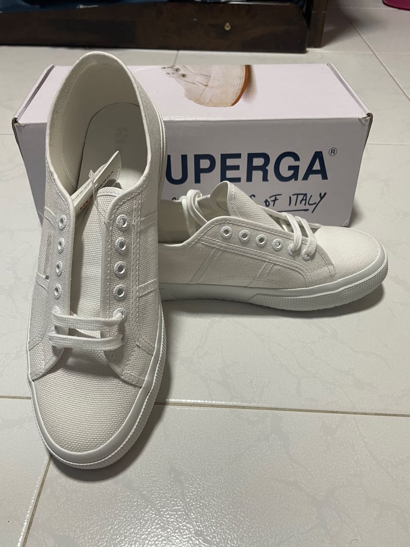 superga 2750 total white