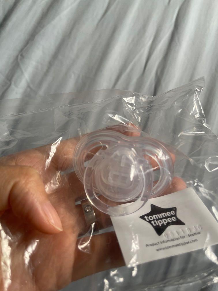 Tommee tippee pacifier, Babies & Kids, Nursing & Feeding, Soothers