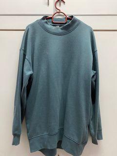 Uniqlo Sweatshirt
