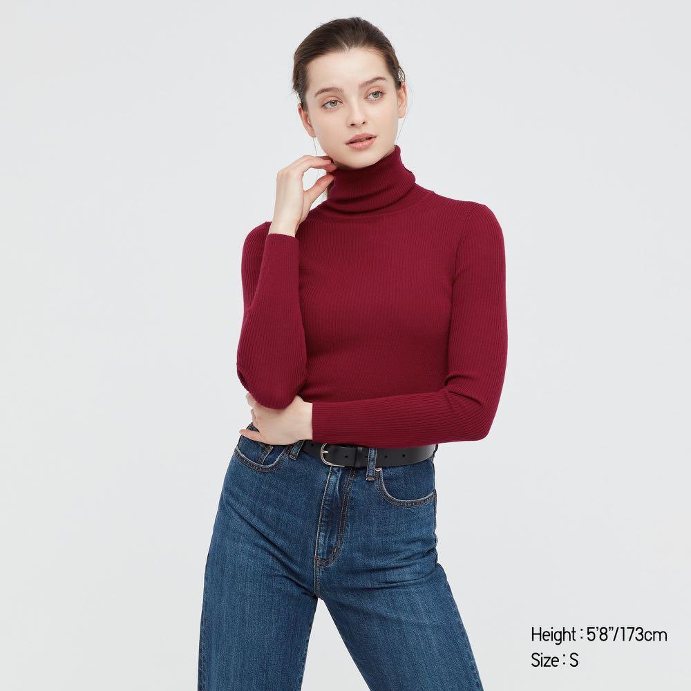 Uniqlo long sleeve turtleneck top