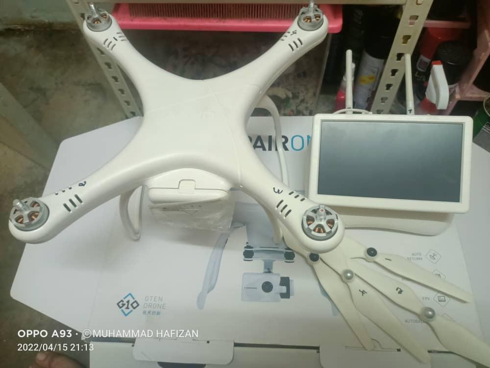 UPAIR One Drone with 2.7K FPV camera Used with 7 inch Screen Quadcopter Drone with Camera 5.8G FPV