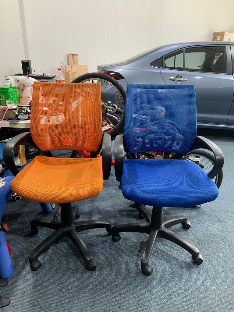 Refurbished office chairs for sale deals