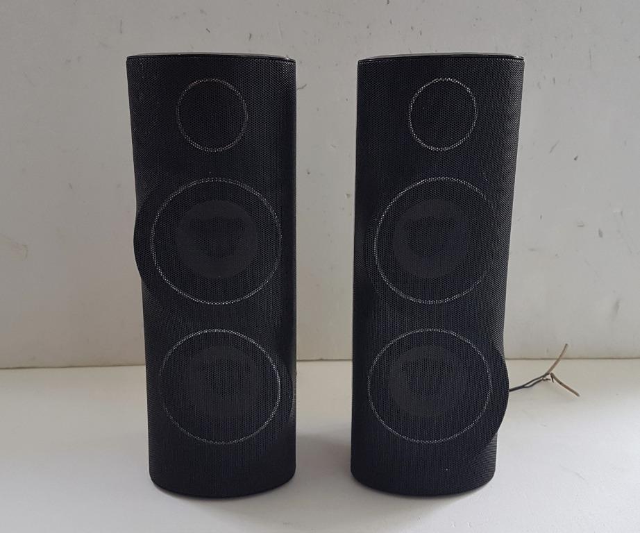 Versatile Philips 3Way Speaker System, HTS5560, 2 Philips Tower