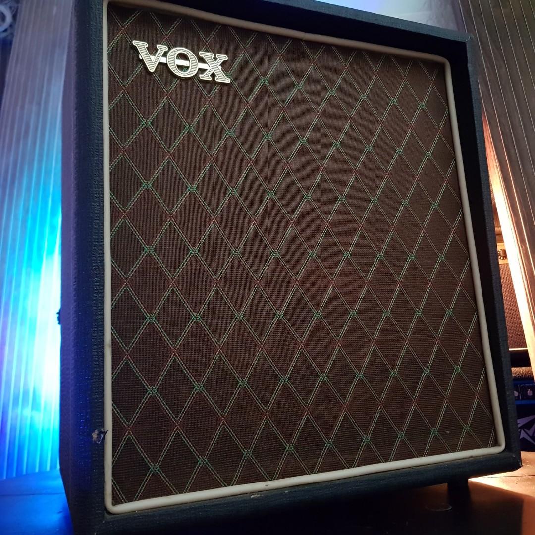 Vox T-15 Bass Amp (Used) (110V) (Transformer Included), Hobbies