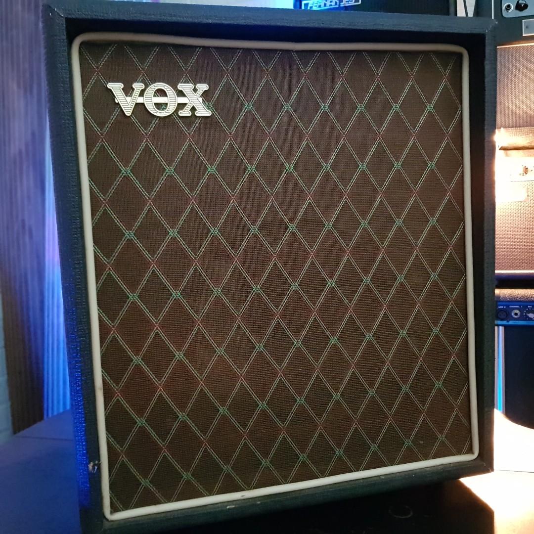 Vox T-15 Bass Amp (Used) (110V) (Transformer Included), Hobbies