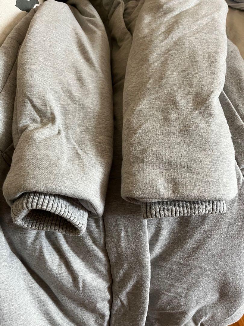 Winter Jacket (Category: Coats, Jackets and Outerwear) located in Singapore. Submitted by _kisstherain_ (Listing ID 1164509313, Image 7). Description: New light grey winter jacket bought from Japan. Never been worn. Warm and comfy, able to keep you warm near 0 degrees temperature..
