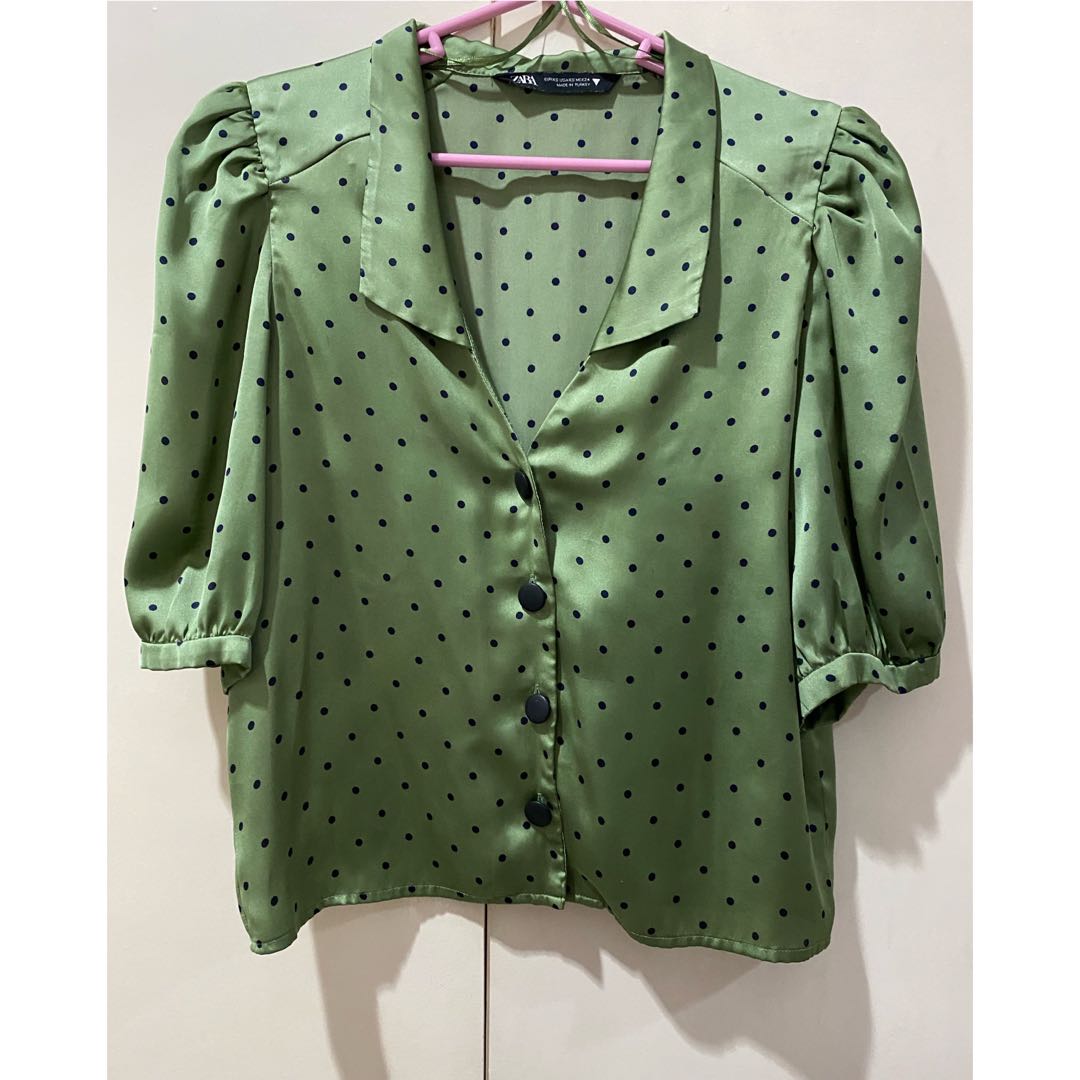 Green polka dot top sale zara