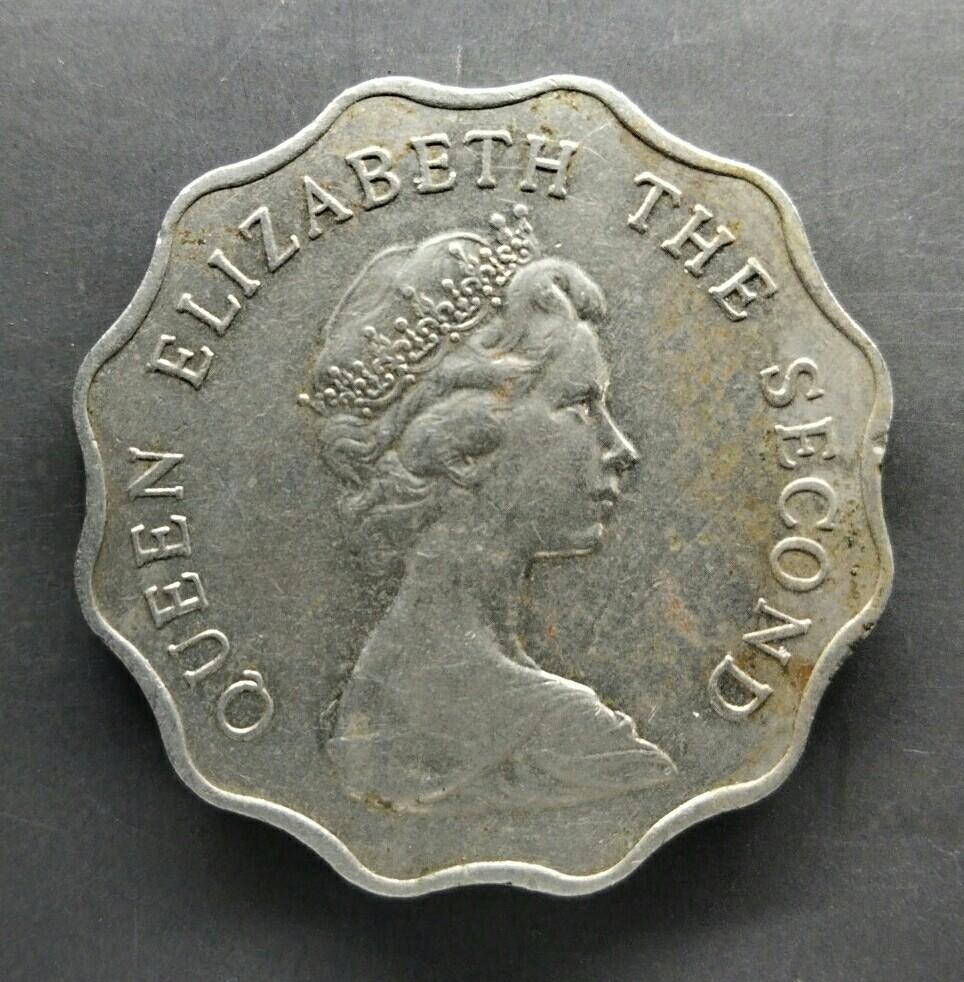 1975 Queen Elizabeth II /Hong Kong 2 Dollars / Collectible 