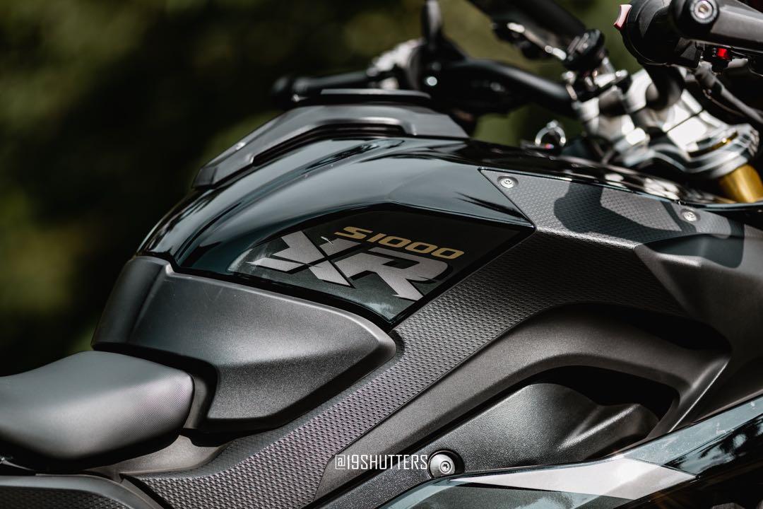 bmw s1000xr 2020 triple black