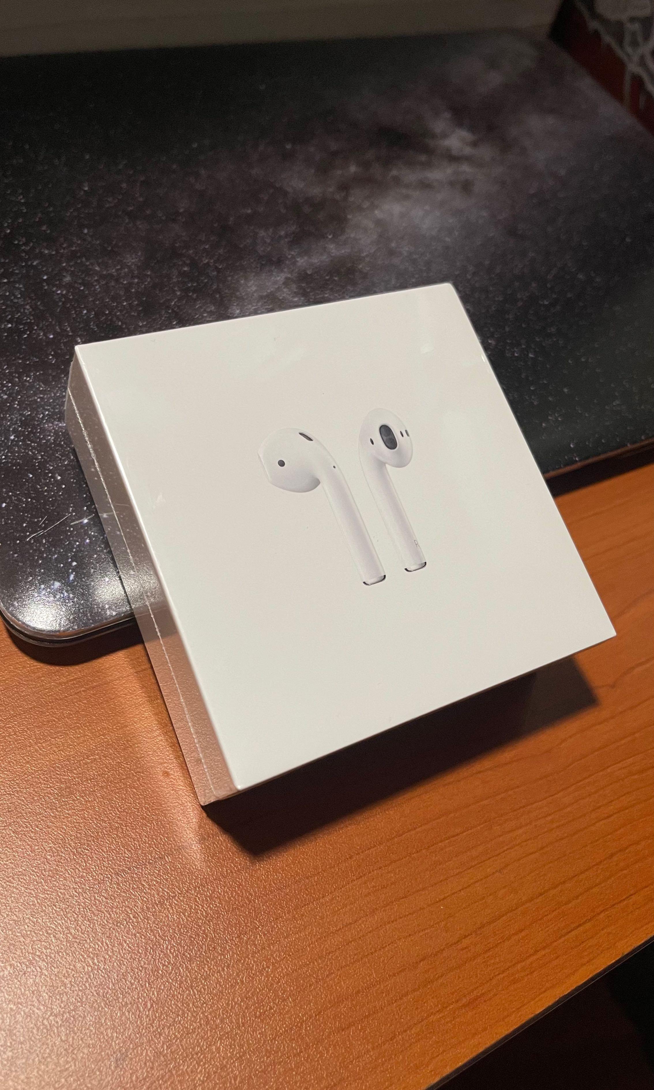 平賣全新apple airpods 2 未開封, 音響器材, 耳機- Carousell