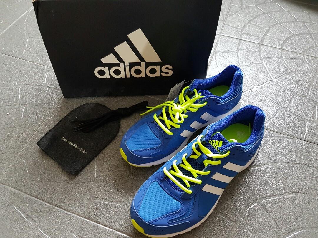 Emart adidas clearance shoes