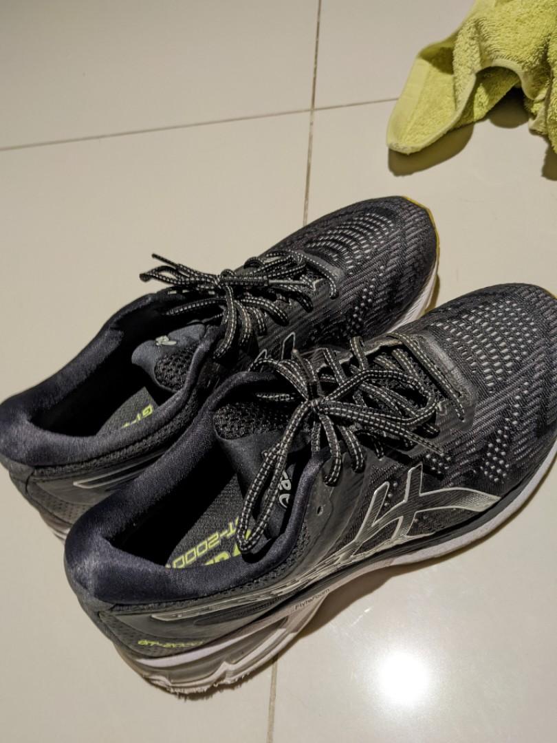 Asics GT 2000 8 2E super plush running shoes