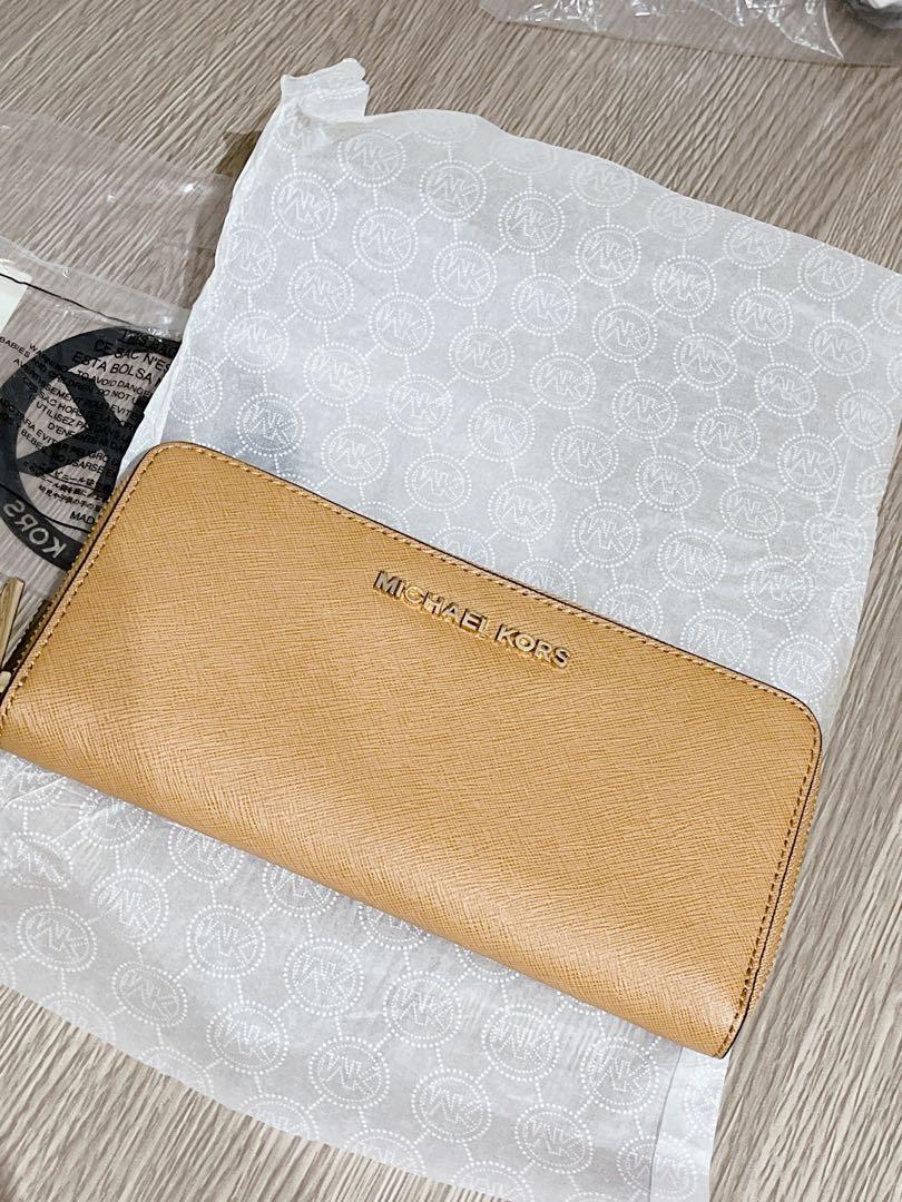 Michael kors top wallet peanut