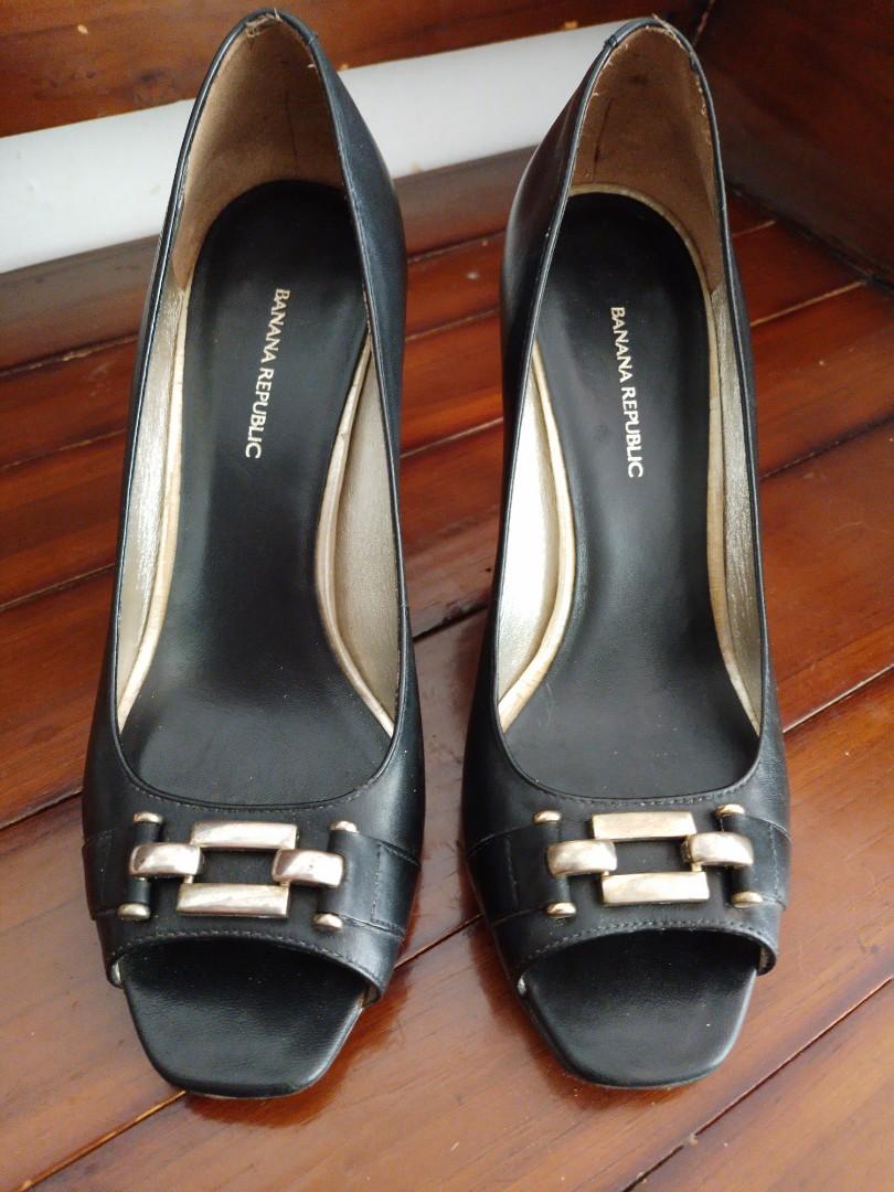 Banana Republic heels sepatu wanita 