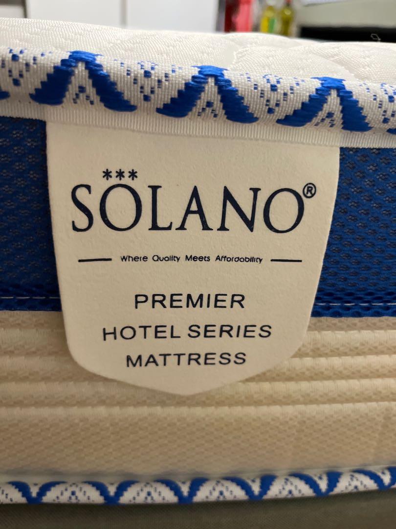 (Urgent sell ) Bed plus mattress x 2 Neak 2 in 1 Bedframe with