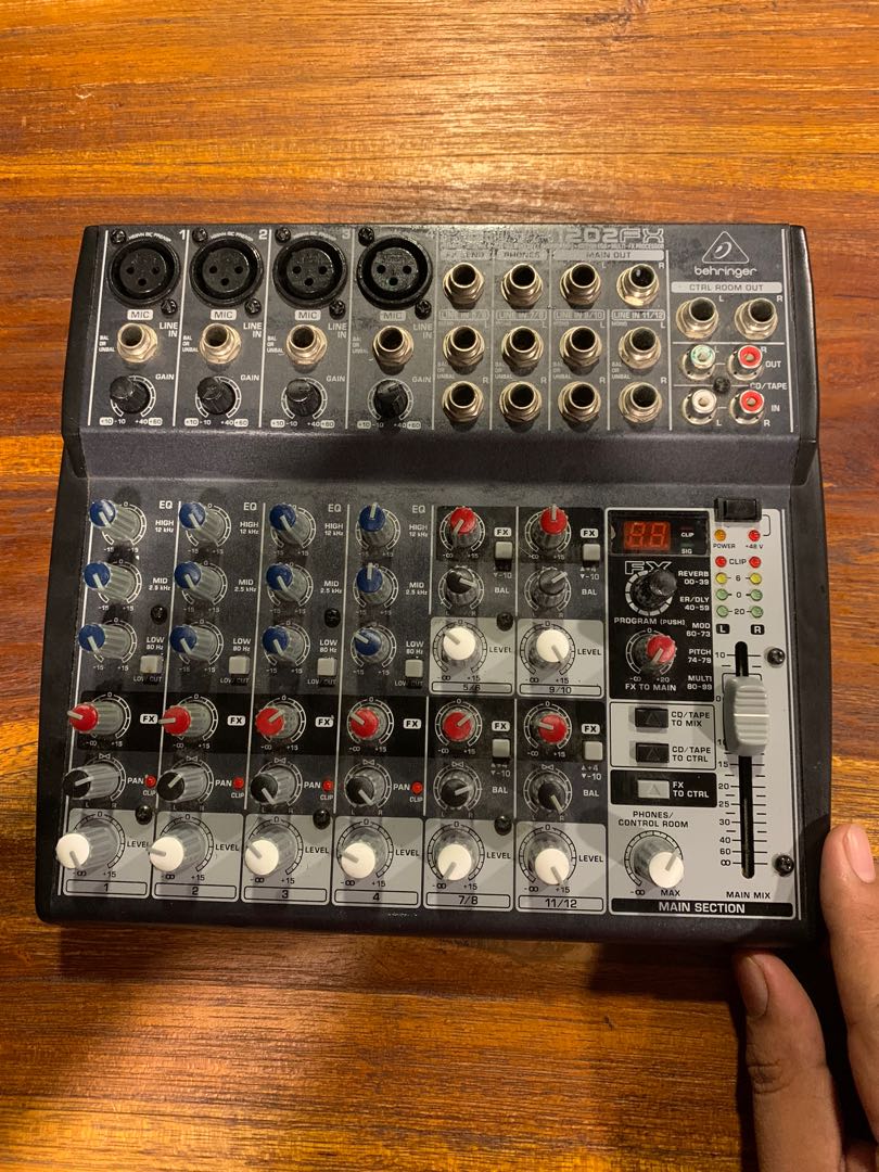 Behringer xenyx 1202 fx, Audio, Other Audio Equipment on Carousell
