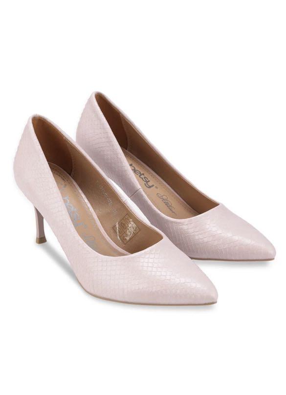 Cute pink clearance heels