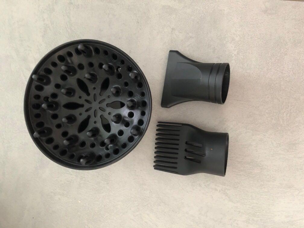 Blower accessories (Category: Hair Accessories) located in Subang Jaya. Submitted by lizon (Listing ID 1164688708, Image 1). Description: .