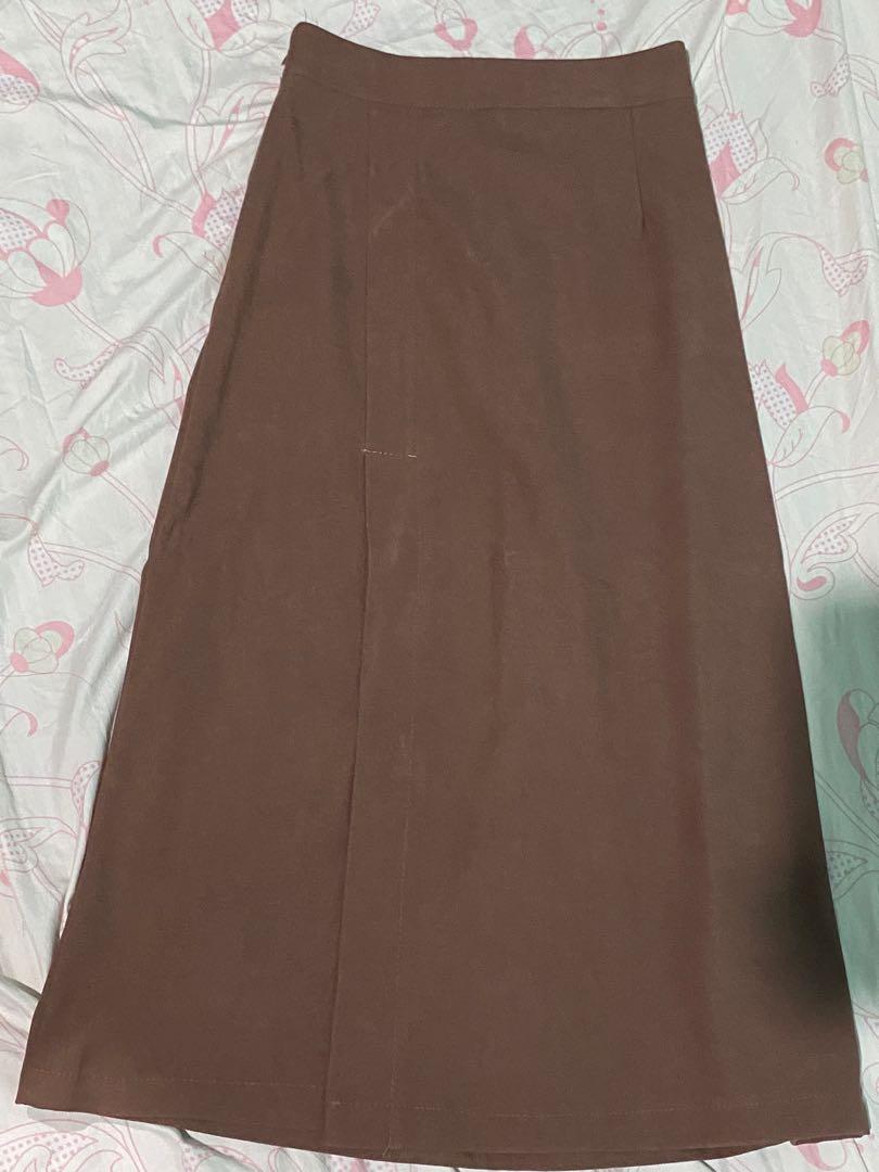 Brown Garterized Skirt (Category: Skirts) located in Manila. Submitted by declutterwzk (Listing ID 1164641455, Image 1). Description: Bought in Taiwan Never used.