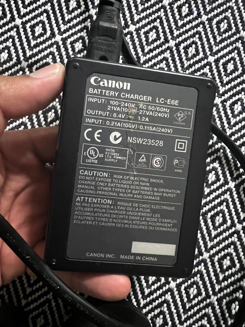 Canon LC-E6E Charger, Photography, Photography Accessories, Batteries &  Chargers on Carousell