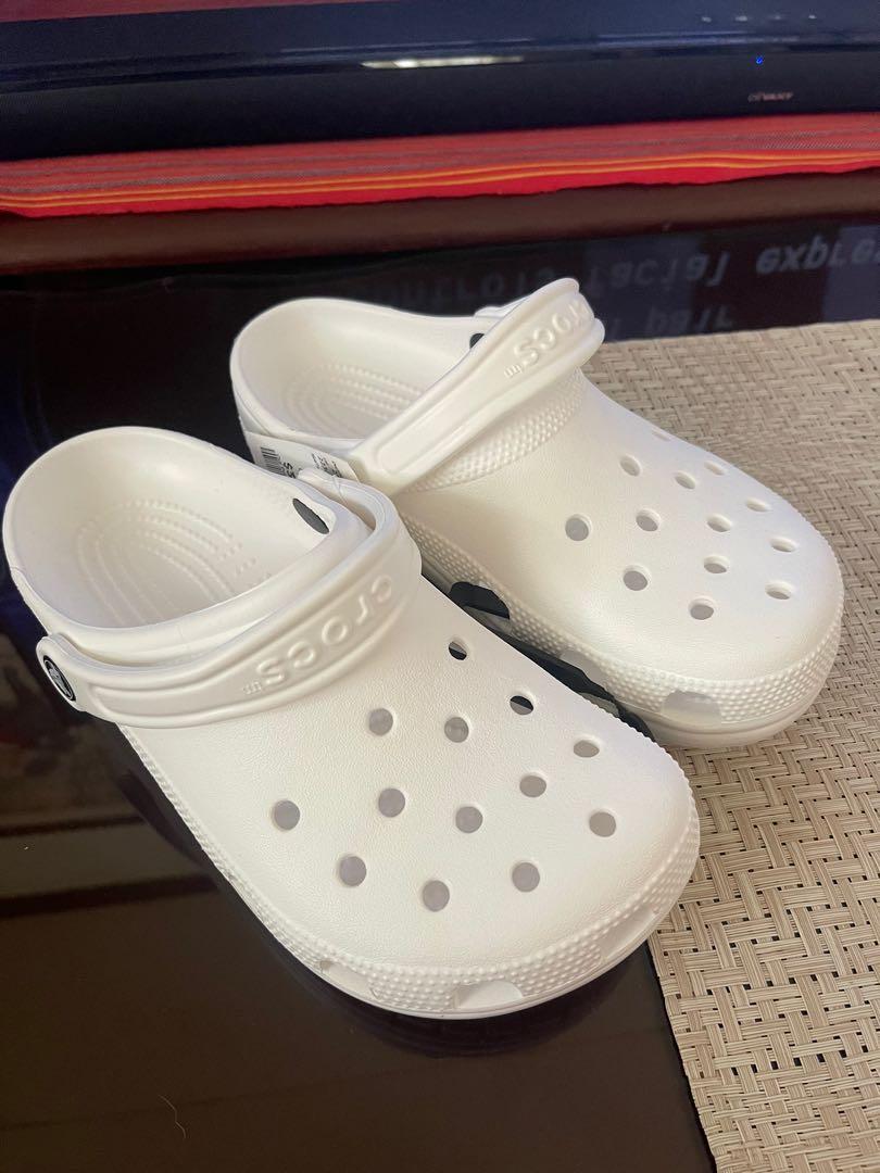 Crocs size deals 7 womens