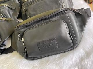 (Category: ) located in . Submitted by maiyasluxurybagshoppe (Listing ID 1164715258, Image 1). Description: .