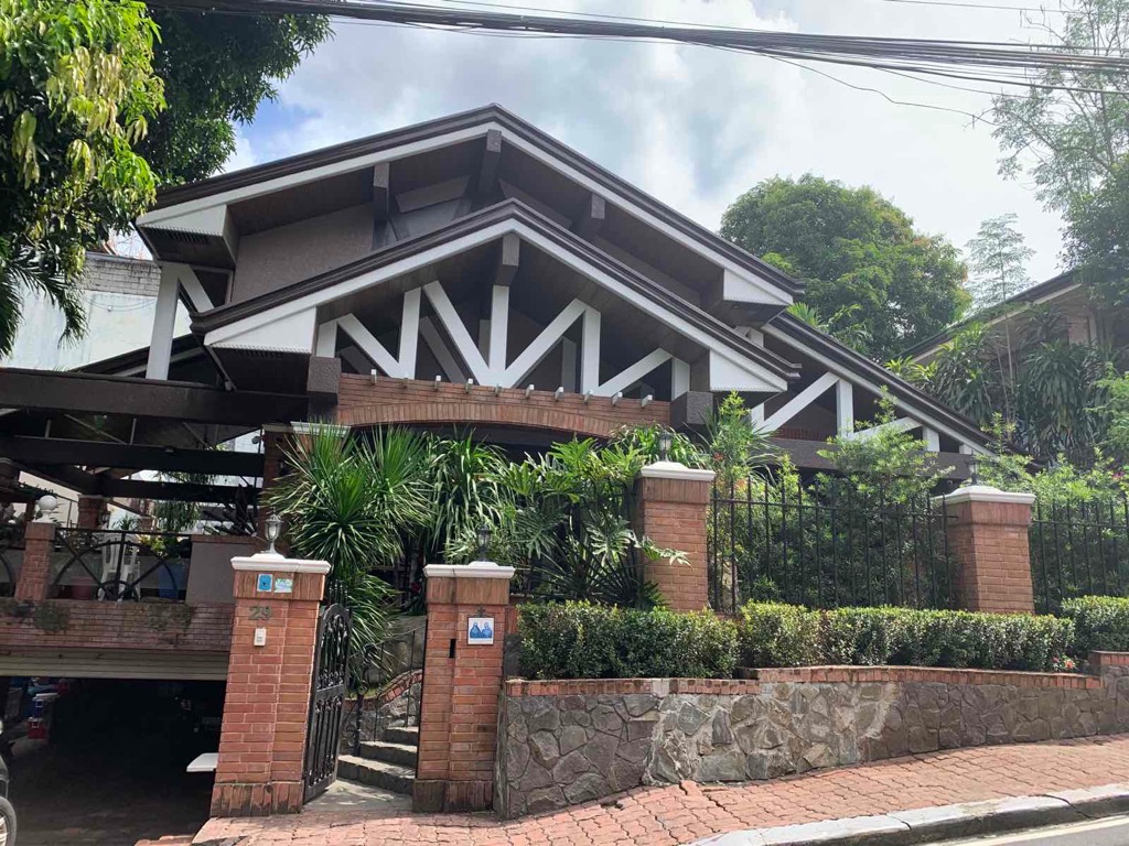 Concrete Built House and Lot for Sale in St. Ignatius, Quezon city