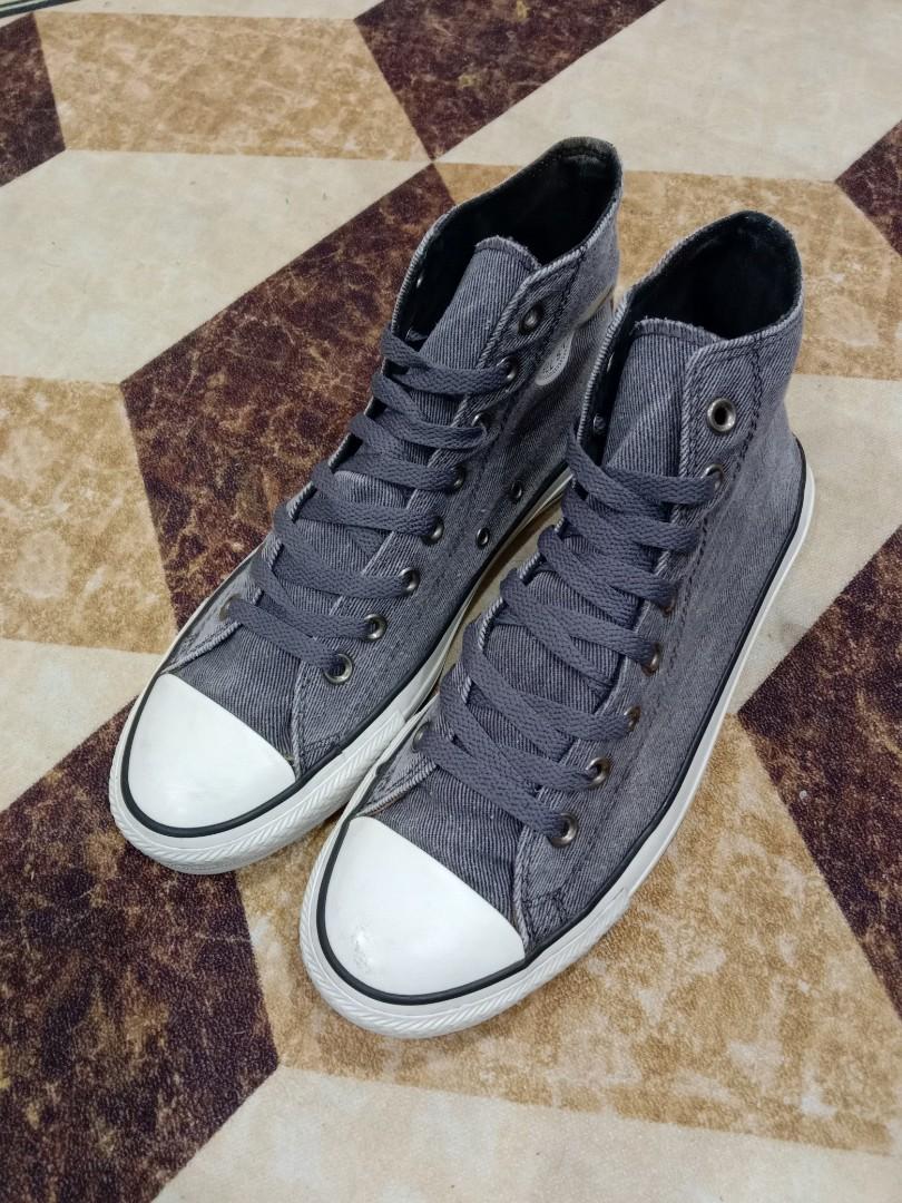 Converse 8.5 on sale jeans