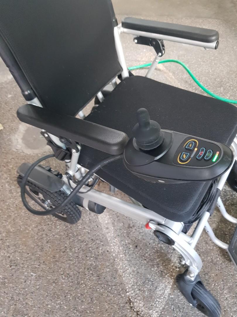 electric wheelchair (Category: Home Improvement Tools & Accessories) located in Makati City. Submitted by bufftabby (Listing ID 1164835208, Image 2). Description: .