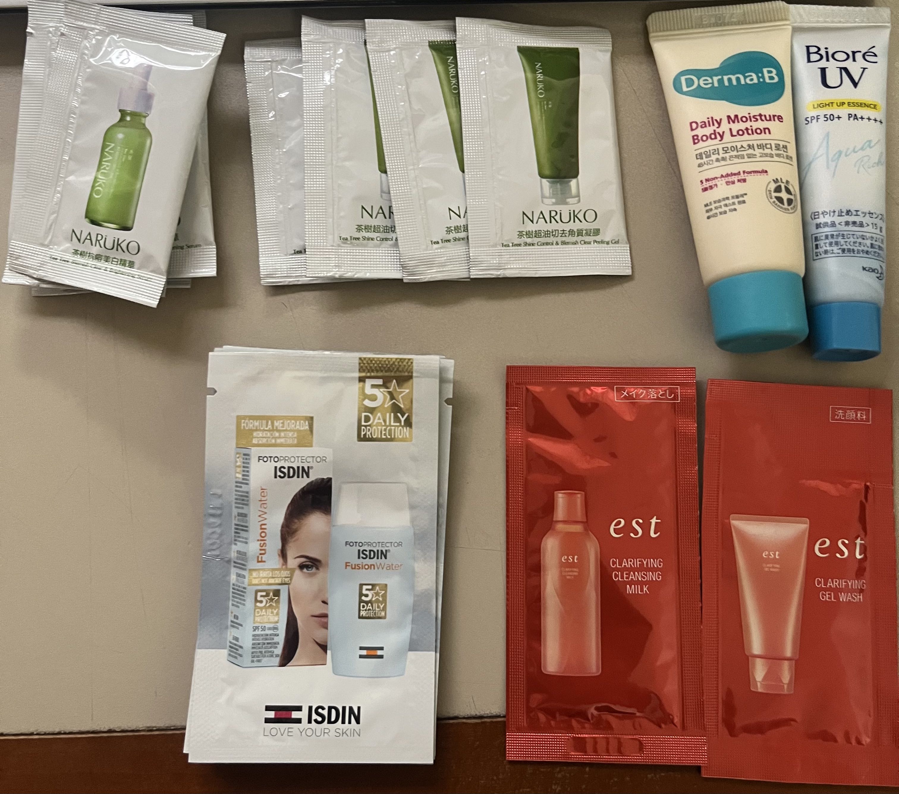Est cleansing milk gel wash isdin Fusionwater sample sunscreen dermaB ...