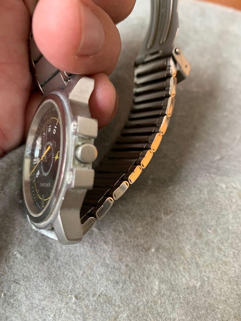 Fastrack watch 3039sm04 price outlet