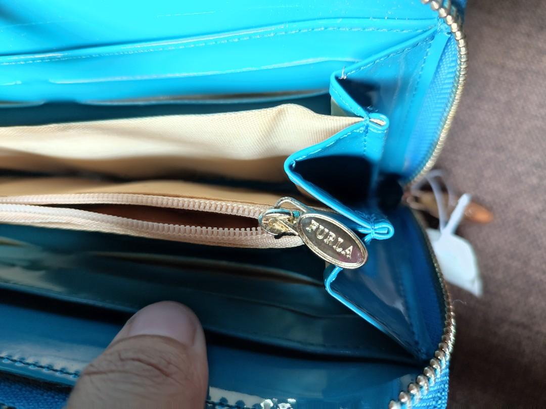 Marikai wallet best sale on a string